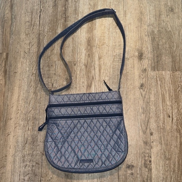 Vera Bradley Handbags - QUILTED BLUE VERA BRADLEY CROSSBODY PURSE (OS)